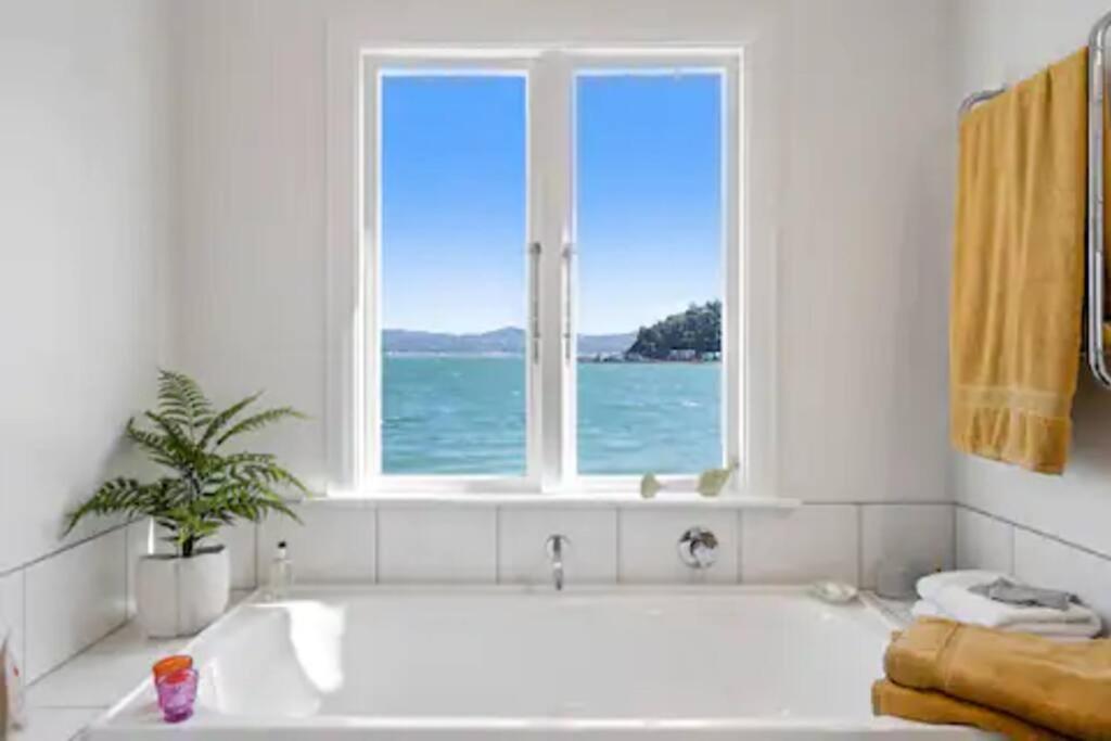 Seaglass Cottage 로어허트 외부 사진