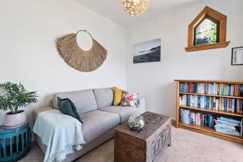 Seaglass Cottage 로어허트 외부 사진